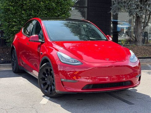 Used 2022 Tesla Model Y Long Range AWD/4WD image 7