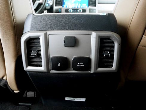 Used 2022 Ford F250 Lariat w/ Tremor Off-Road Package AWD/4WD image 18