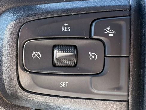 Used 2025 Chevrolet Silverado 1500 W/T RWD image 6