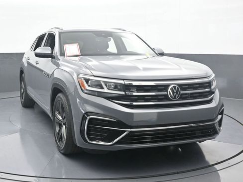 Used 2022 Volkswagen Atlas Cross Sport SEL R-Line image 9