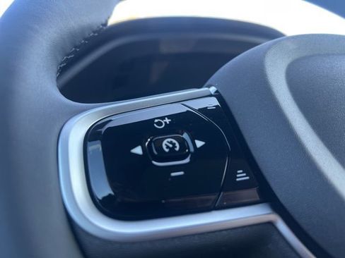 New 2026 Volvo XC60 B5 Plus w/ Protection Package Premier AWD/4WD image 26