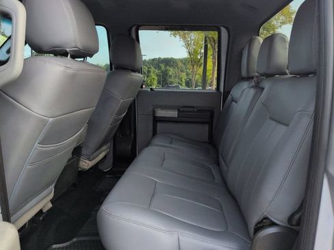 Used 2013 Ford F250 XLT w/ XLT Interior Pkg AWD/4WD image 14