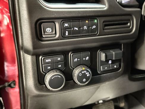 Used 2021 Chevrolet Tahoe RST w/ Luxury Package image 16