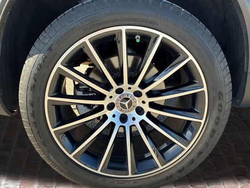 Used 2023 Mercedes-Benz GLC 300 GLC 300 Coupe image 17