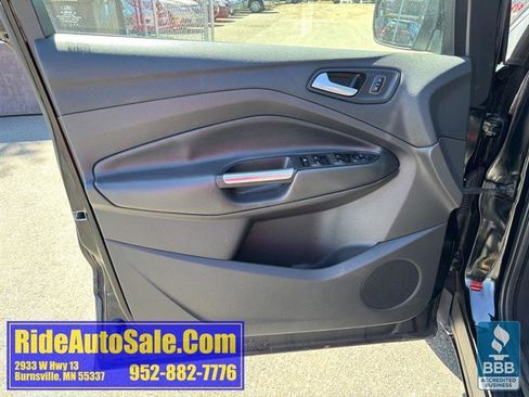 Used 2017 Ford Escape SE AWD/4WD image 9