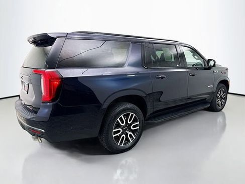 Used 2023 GMC Yukon XL AT4 w/ Technology Package image 8