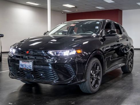 Used 2024 Dodge Hornet R/T Plus w/ Tech Pack Plus w/o Parking AWD/4WD image 2