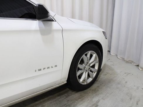 Used 2018 Chevrolet Impala LT FWD image 27