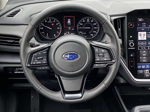 Used 2025 Subaru Crosstrek 2.5i Limited w/ Crosstrek Mirror Package image 10