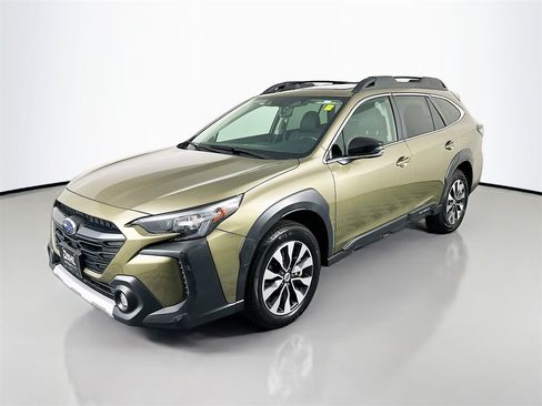 Used 2024 Subaru Outback Limited image 3