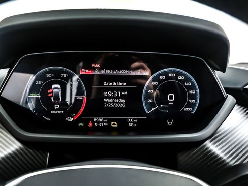 Used 2023 Audi RS e-tron GT w/ Carbon Performance Package image 20