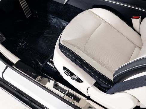 Used 2025 Rolls-Royce Spectre w/ Spectre Launch Package image 14