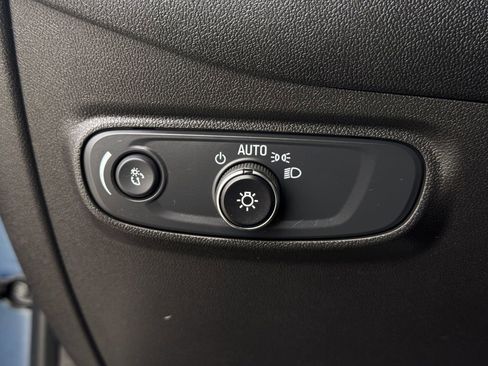 Used 2024 Chevrolet Equinox LS w/ LS Convenience Package FWD image 20