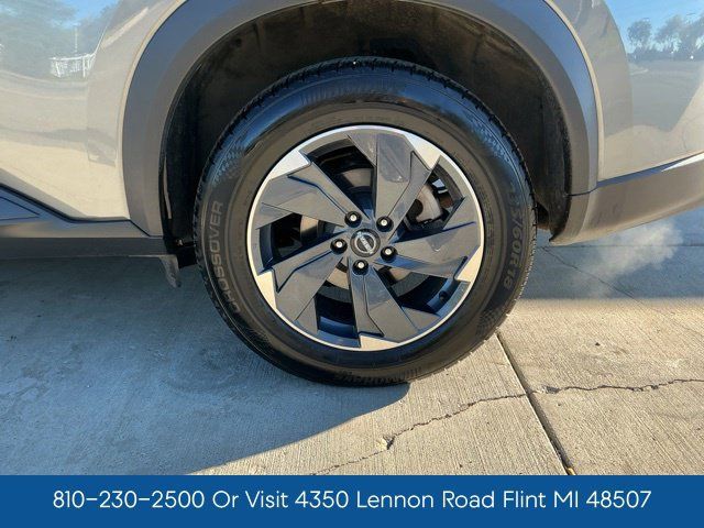 Used 2024 Nissan Rogue SV FWD image 31