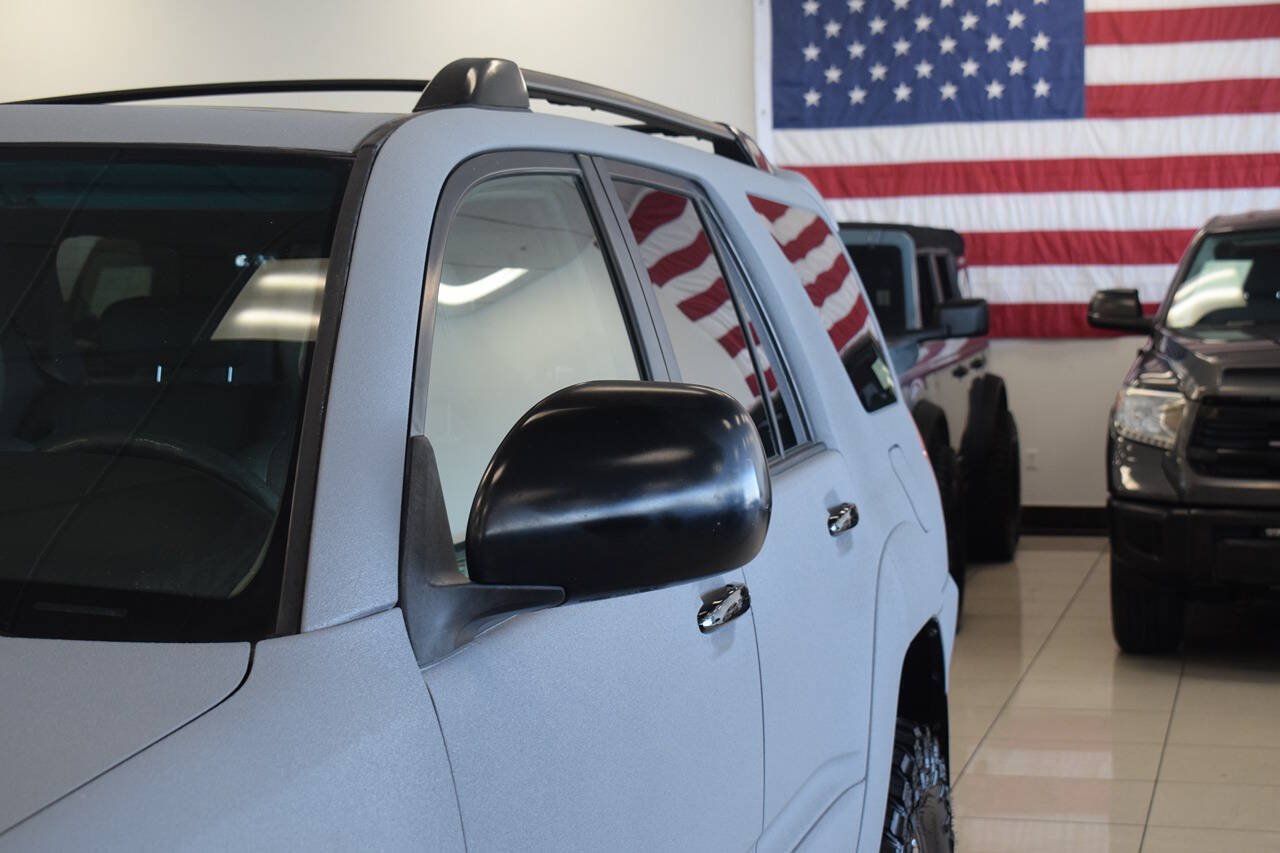 Used 2005 Toyota 4Runner Sport AWD/4WD image 9