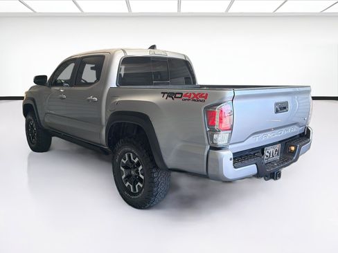 Used 2021 Toyota Tacoma TRD Off-Road w/ Technology Package AWD/4WD image 6