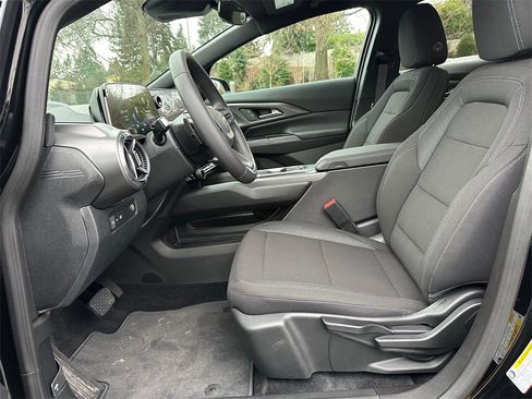 New 2026 Chevrolet Equinox EV LT image 19