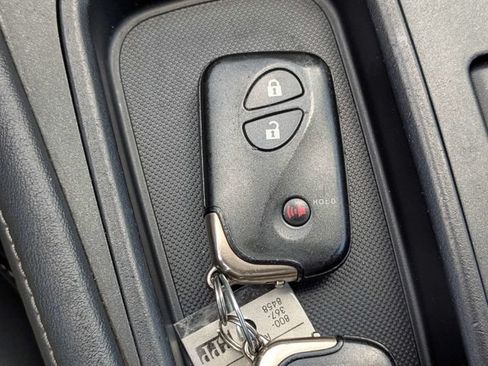 Used 2015 Lexus CT 200h FWD image 32