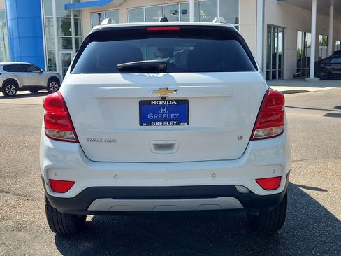 Used 2020 Chevrolet Trax LT w/ Driver Confidence Package AWD/4WD image 4
