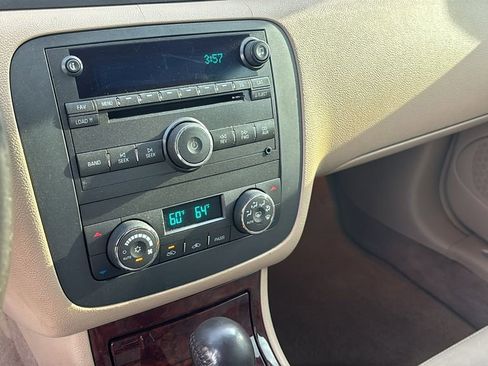 Used 2008 Buick Lucerne CXL w/ Driver Confidence Package image 20