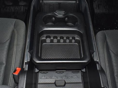 Used 2025 RAM 1500 Big Horn AWD/4WD image 24