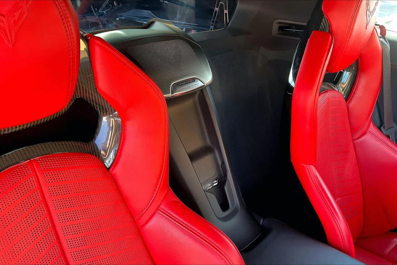 Used 2021 Chevrolet Corvette Stingray Preferred Cpe w/ Engine Appearance Package RWD image 64