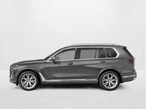 New 2025 BMW X7 xDrive40i w/ M Sport Package image 3
