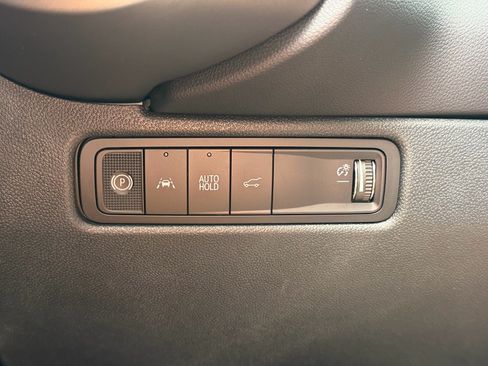 Used 2025 Chevrolet Equinox EV RS w/ Active Safety Package 3 AWD/4WD image 31