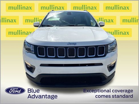 Used 2019 Jeep Compass Latitude image 12