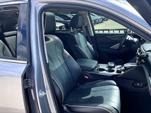 Used 2022 Acura MDX SH-AWD w/ Advance Package image 9