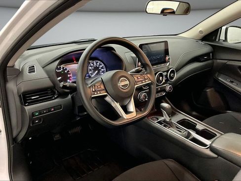 Used 2024 Nissan Sentra SV FWD image 17