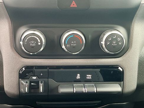 Used 2021 RAM 1500 Big Horn AWD/4WD image 15