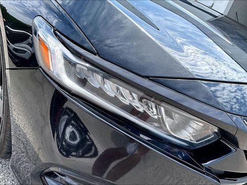 Used 2018 Honda Accord Sport image 27