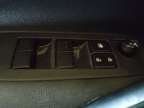 Used 2024 Toyota Corolla LE image 27