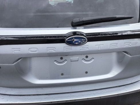 Used 2025 Subaru Forester Premium AWD/4WD image 29