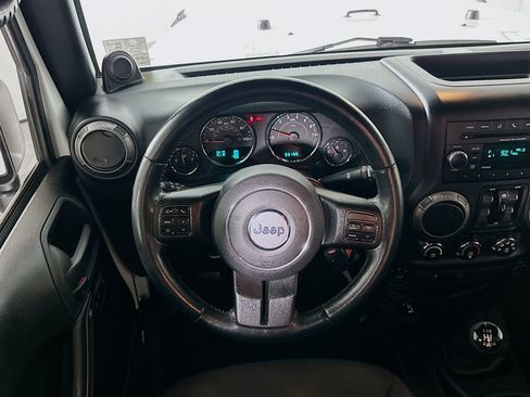 Used 2013 Jeep Wrangler Unlimited Sport AWD/4WD image 16