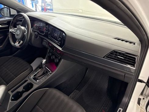 Used 2021 Volkswagen Jetta GLI FWD image 29