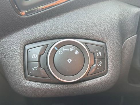 Used 2017 Ford Escape Titanium w/ Equipment Group 301A AWD/4WD image 21