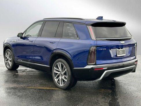 New 2026 Cadillac Vistiq Sport image 5