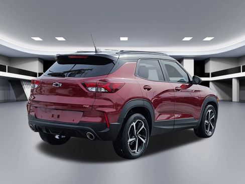 Used 2023 Chevrolet TrailBlazer RS w/ Sun and Liftgate Package image 6