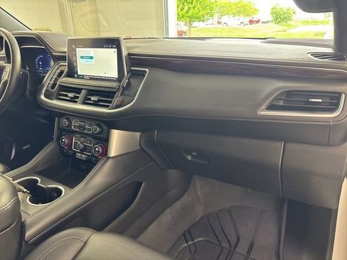 Used 2024 Chevrolet Tahoe Z71 w/ Z71 Off-Road Package AWD/4WD image 20