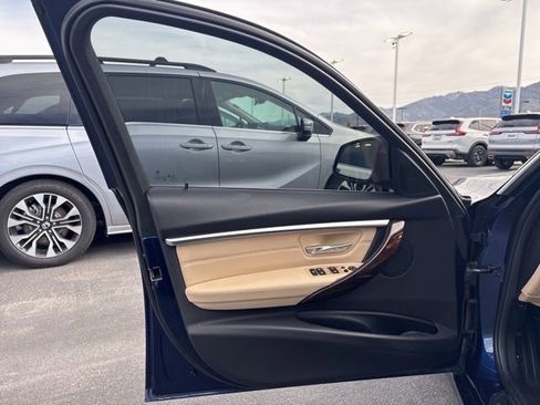 Used 2017 BMW 328d xDrive Wagon AWD/4WD image 10