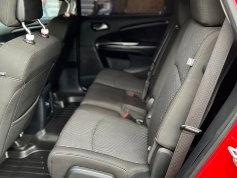 Used 2019 Dodge Journey SE w/ Connectivity Group image 12