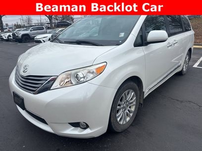 Used 2017 Toyota Sienna XLE Premium