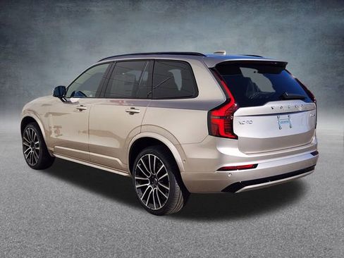 New 2026 Volvo XC60 B5 Plus w/ Protection Package Premier image 5