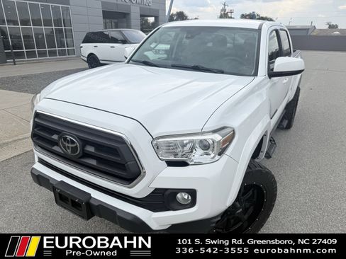 Used 2021 Toyota Tacoma SR5 RWD image 35