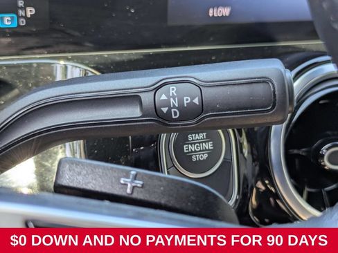Used 2025 Mercedes-Benz GLA 250 4MATIC image 23
