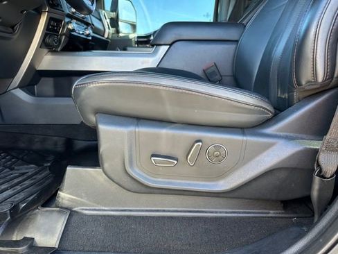 Used 2022 Ford F250 Platinum image 14