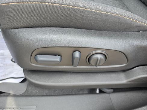 Used 2022 Chevrolet Equinox LT FWD image 26