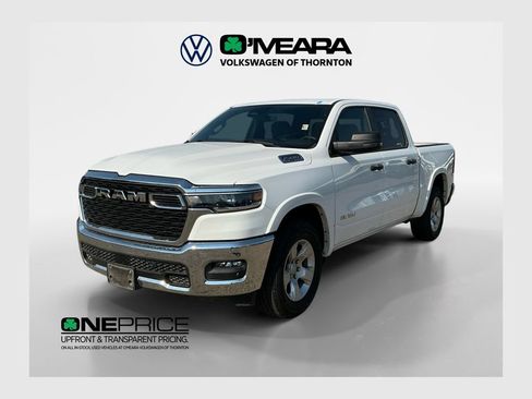 Used 2025 RAM 1500 Big Horn AWD/4WD image 1